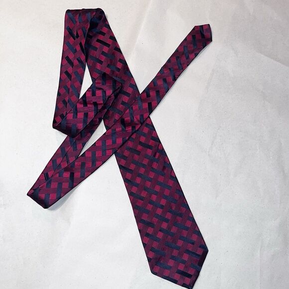 Murano Men’s Tie - Picture 2 of 7